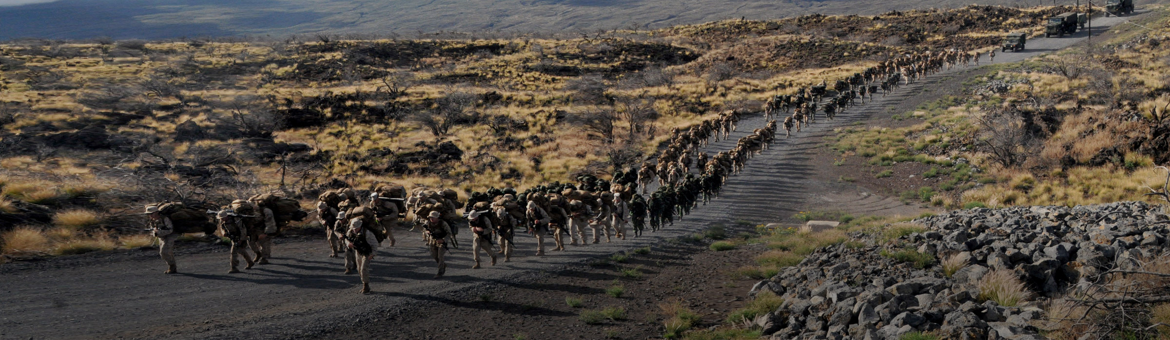 AM 10:00 - 여명이 밝아오는 새벽, 초계비행중인 자랑스러운 우리 공군 - 우리 군은 24시간 우리 국토와 국민을 지키기 위해 뛰고 있습니다.