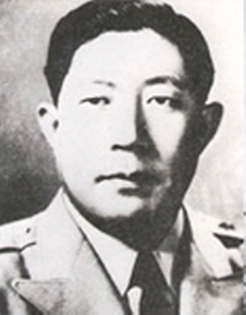 육군대장 유 재 흥 사진