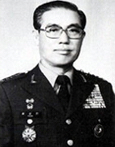 General Seong-min Yun picture