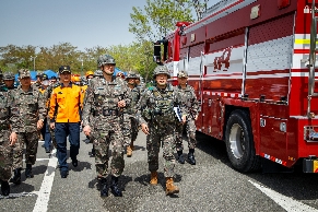 김명수 합참의장, '24년 울산권역 화랑훈련 및 해군작전사령부 군사대비태세 현장 점검 ('24. 4. 18. 목) 대표 이미지