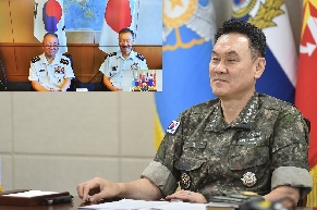 김명수 합참의장, 日 신·구 통합막료장과 공조통화('25. 7. 29. 화.) 대표 이미지
